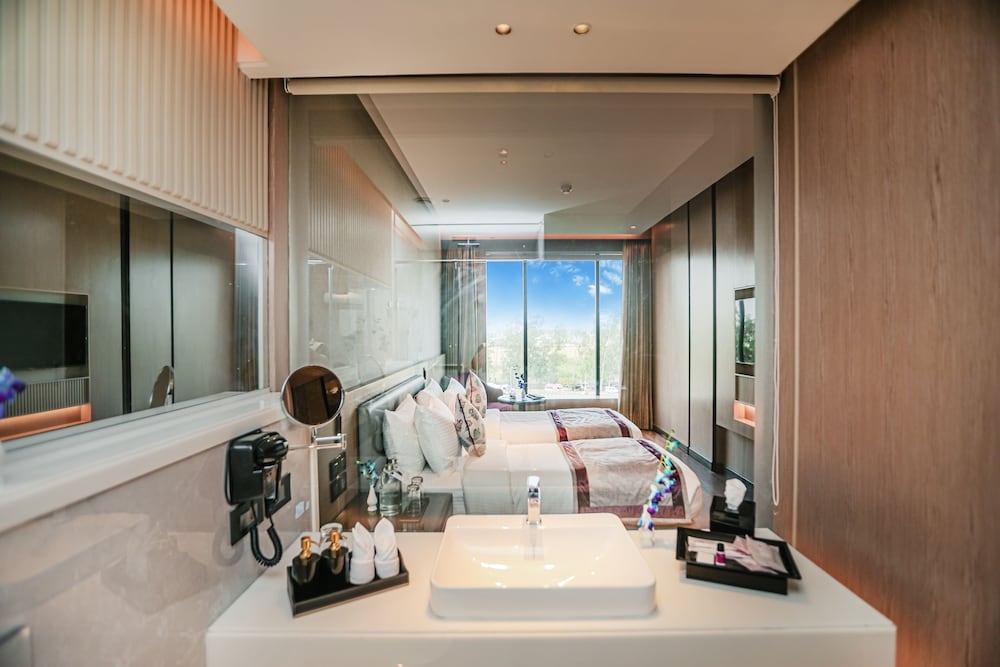 Фото Regenta Place Verka ByPass Amritsar