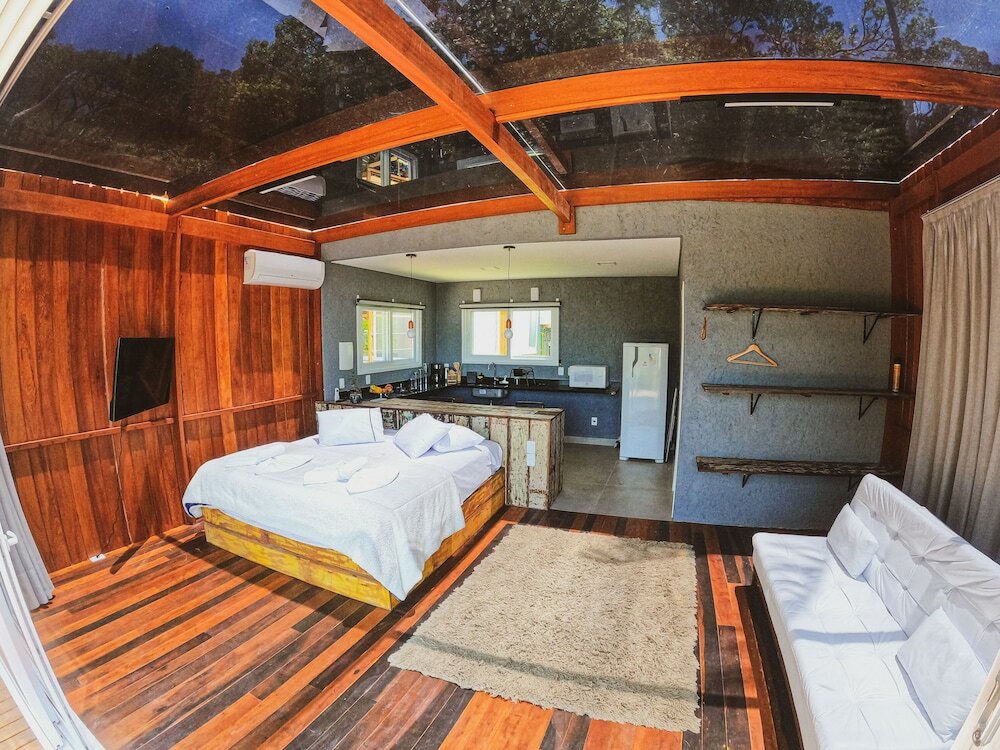 Фото Casa de Vidro - Hospedar com Propósito