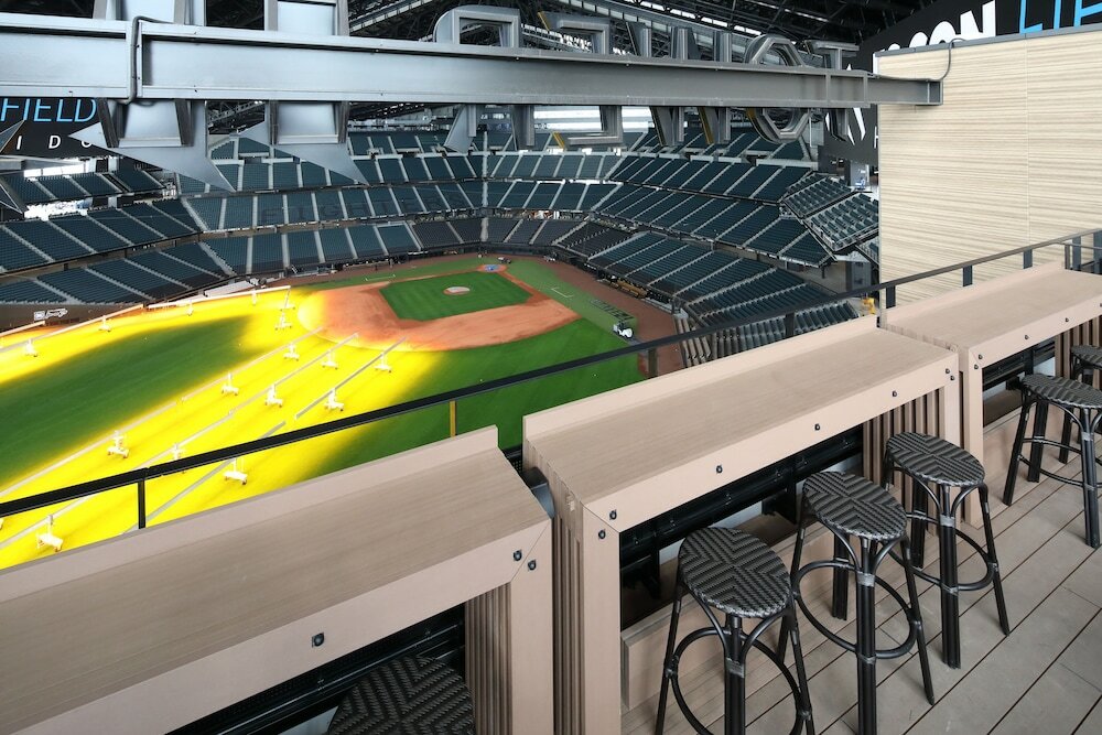 Фото Tower Eleven Hotel