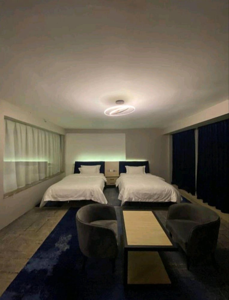 Фото Andijan International Hotel