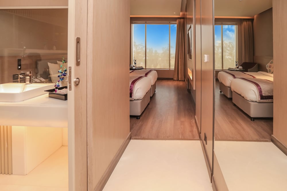 Фото Regenta Place Verka ByPass Amritsar