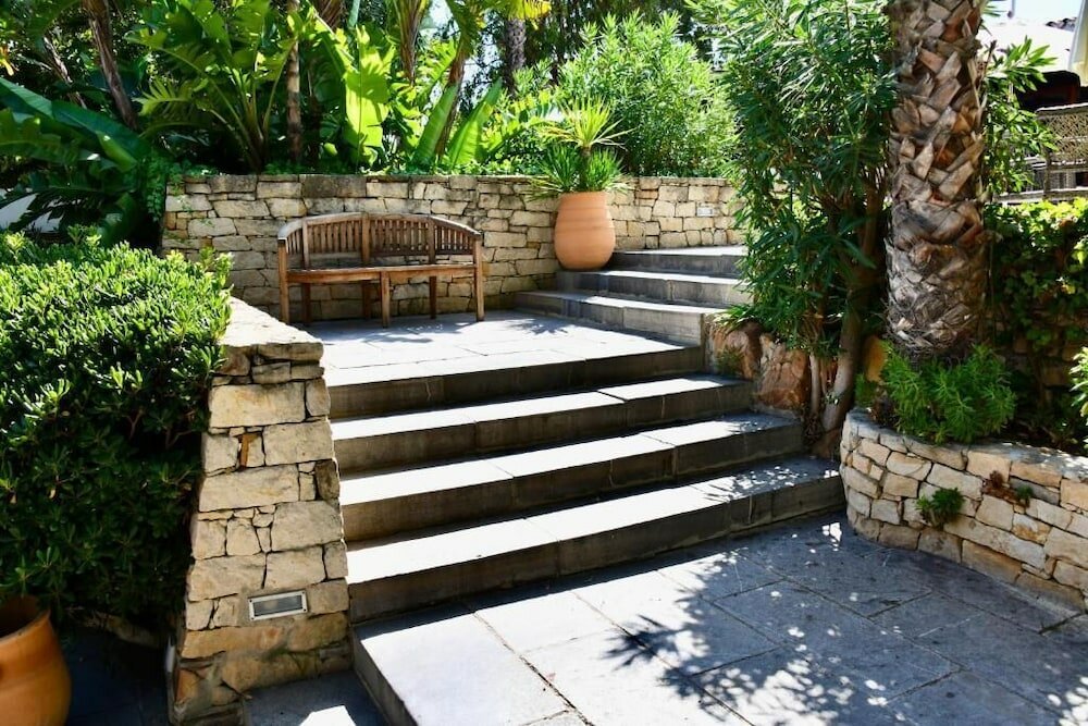 Фото Hotel Kabila