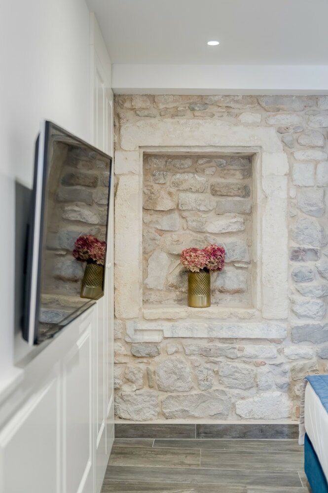 Фото Mint Luxury Rooms