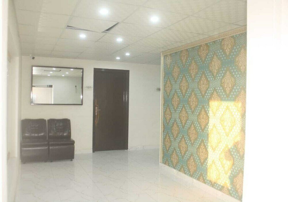 Фото Hotel Shadman