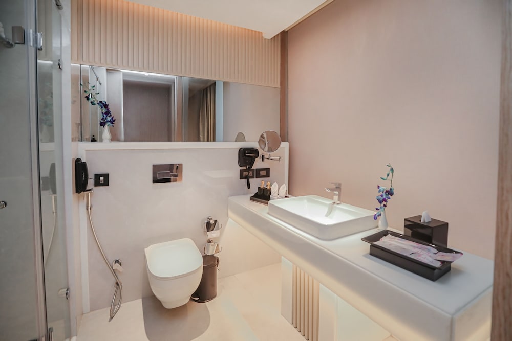 Фото Regenta Place Verka ByPass Amritsar