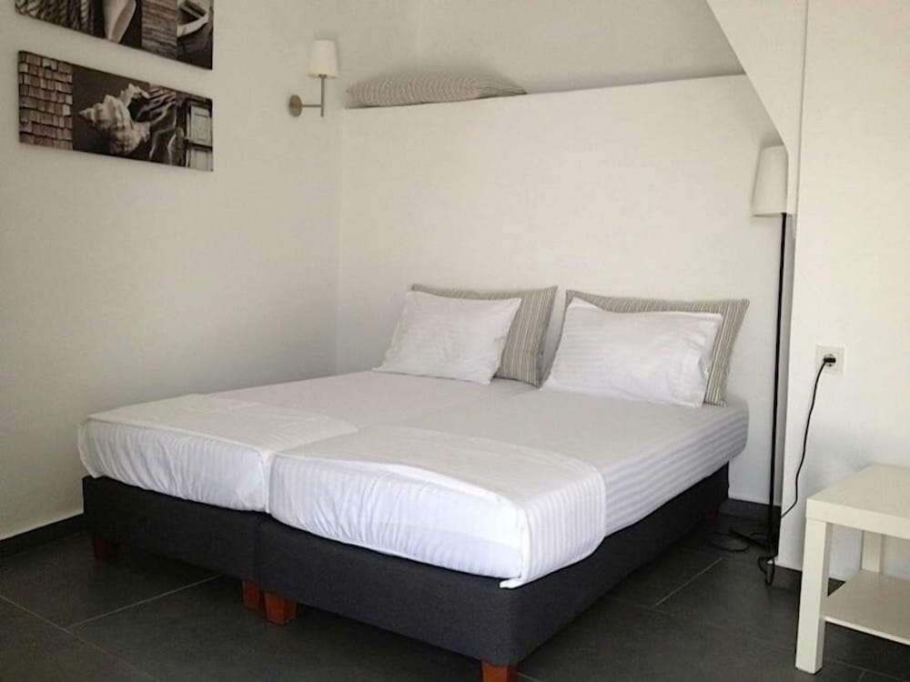 Фото Sunset Plaka