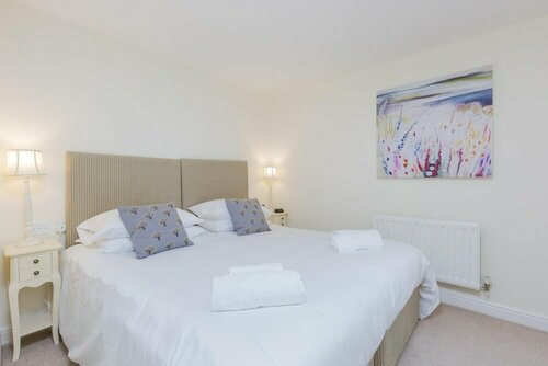 Гостиница 388 Fabulous 2 Bedroom Apartment With Parking 2 Minutes Walk From the Royal Mile в Эдинбурге