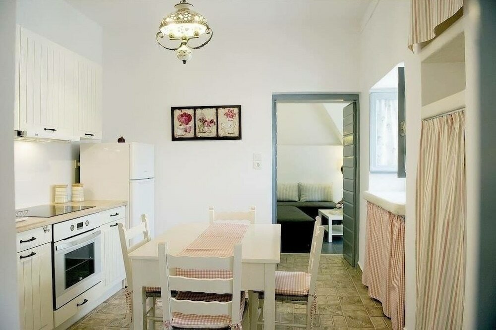 Фото Sunset Plaka