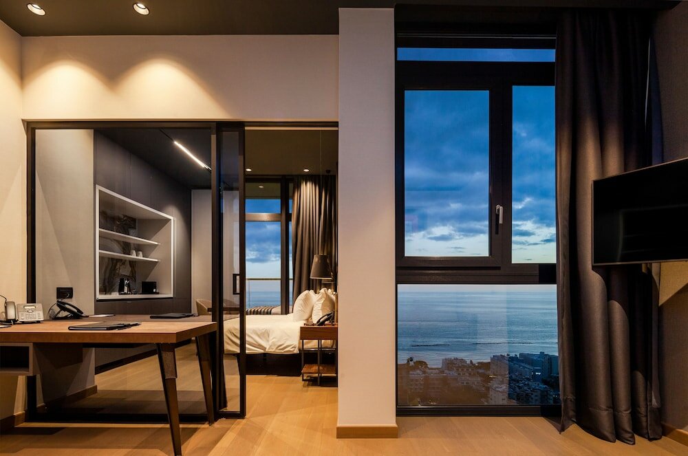 Фото Only Boutique and Suites