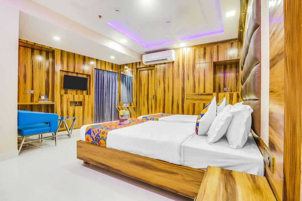 Фото Fabhotel Orion Crystal