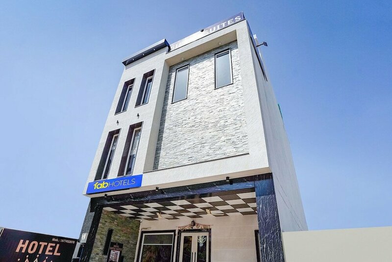 Гостиница Fabhotel Sirtaj Suites в Агре