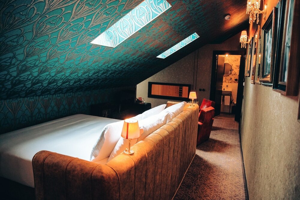 Фото Pensão Amor Madam’s Lodge