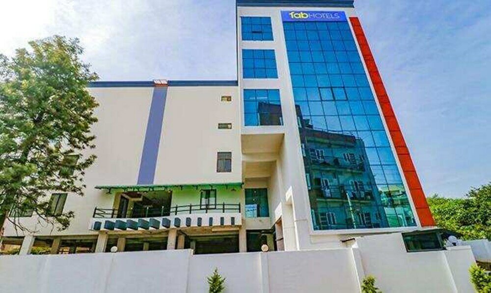 Фото отеля 1