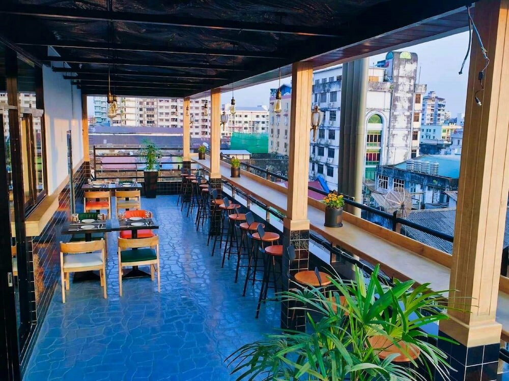 Фото Sanctuary Hotel Yangon