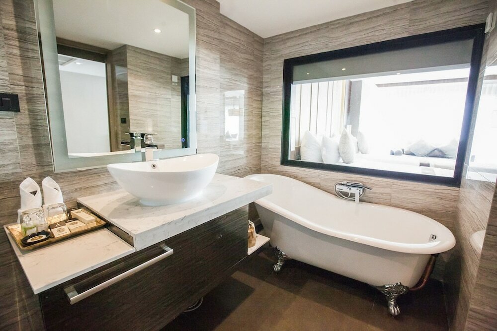 Фото Wealth Lodge Asoke by Favstay