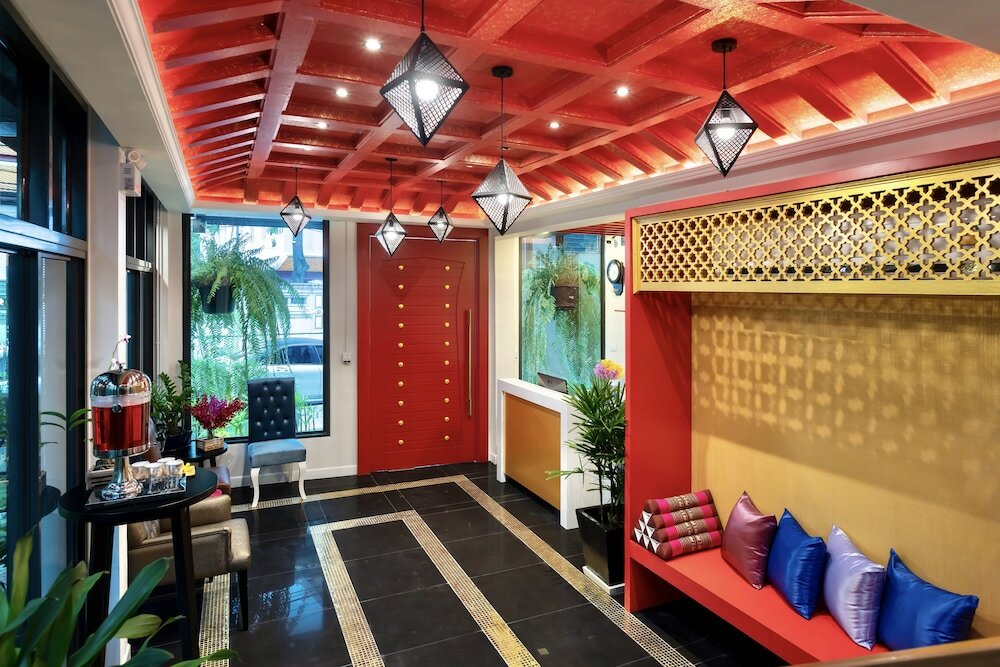 Фото Red Door Heritage Hotel