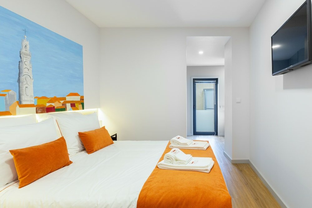 Фото Serra do Pilar Porto Suites