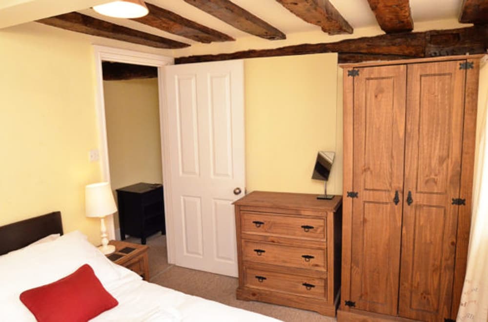 Фото Cotswolds Valleys Accommodation-Med Hall