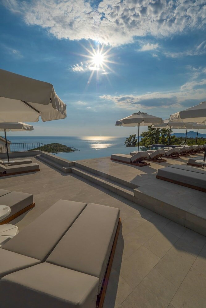 Фото Vivid Blue Serenity Resort