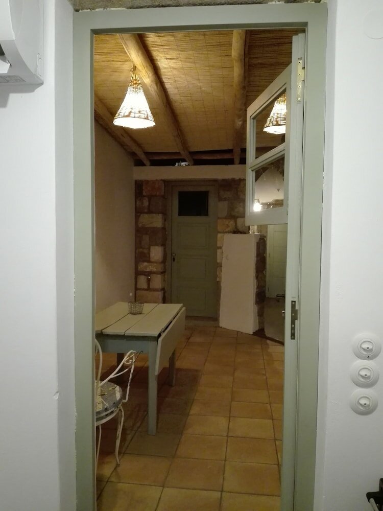 Фото Latmos 1860