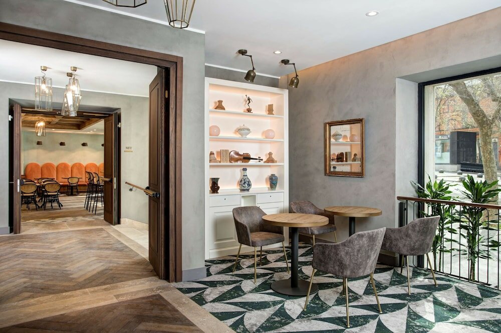 Фото DoubleTree by Hilton Rome Monti