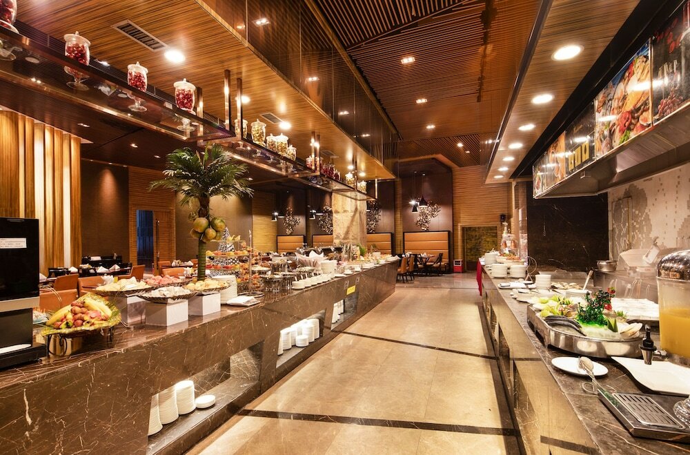 Фото Shenzhen L. gem Hotel