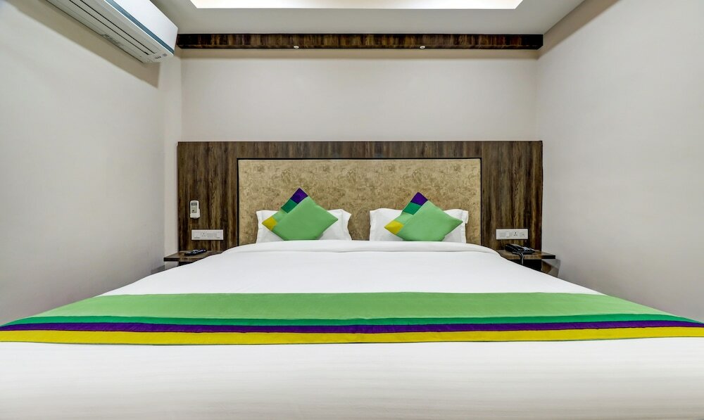 Фото Hotel Bikalal