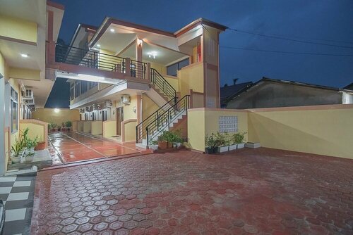 Гостиница RedDoorz near Rsud Dr. Abdul Aziz в Провинции Западный Калимантан