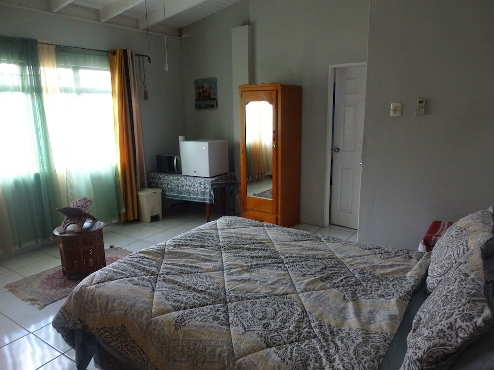 Фото Secret Haven TNT