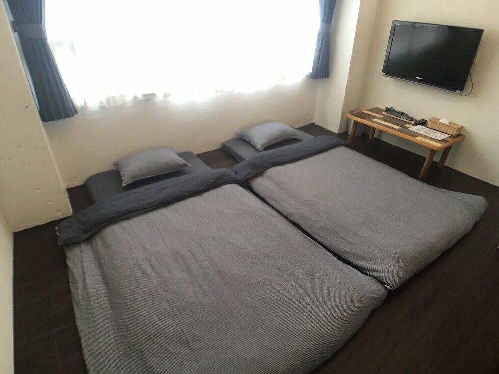 Фото Golden Mile Hostel