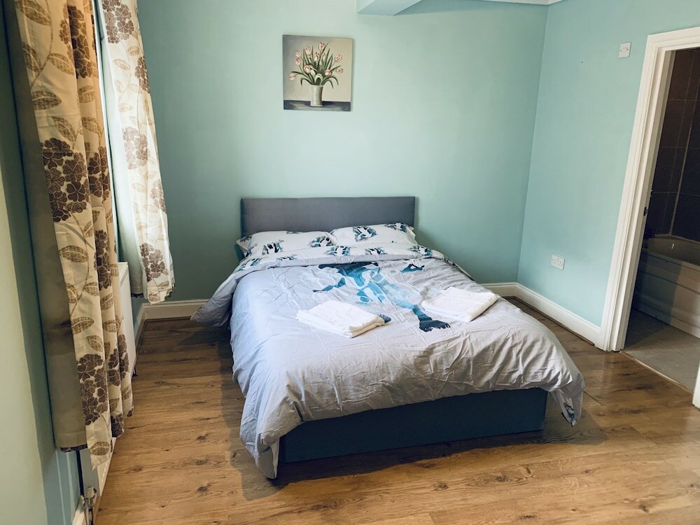 Фото 2-bed Apartment