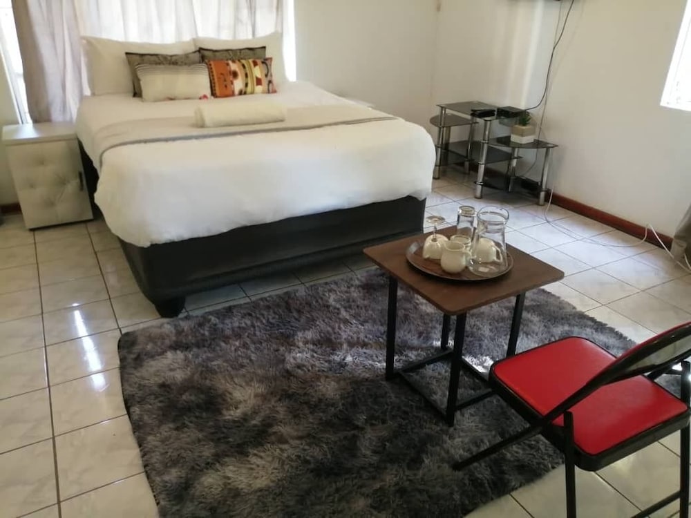 Фото Emperor's Inn