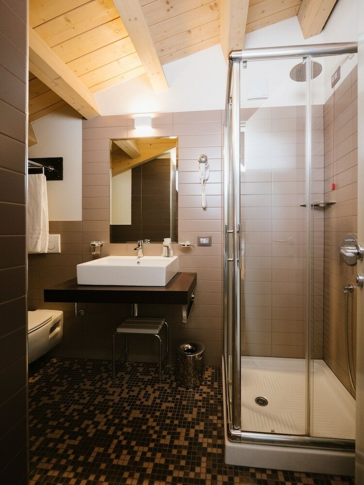 Фото Lake Hotel La Pieve