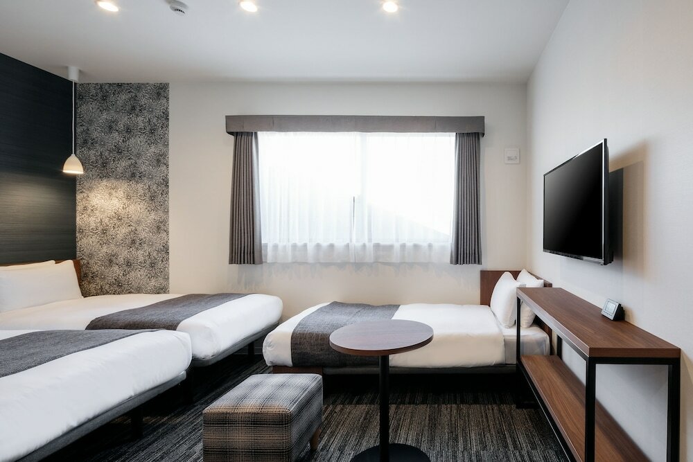 Фото M's Hotel Nijojo Oike