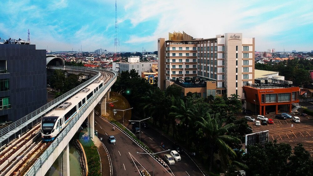 Фото The Arista Hotel