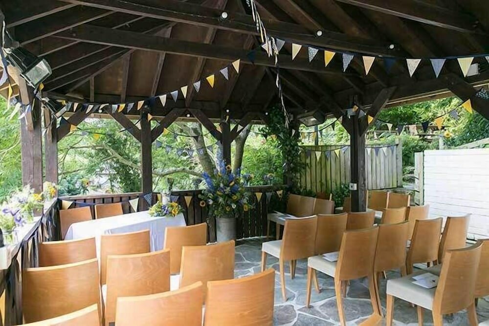 Фото The Mill House Inn