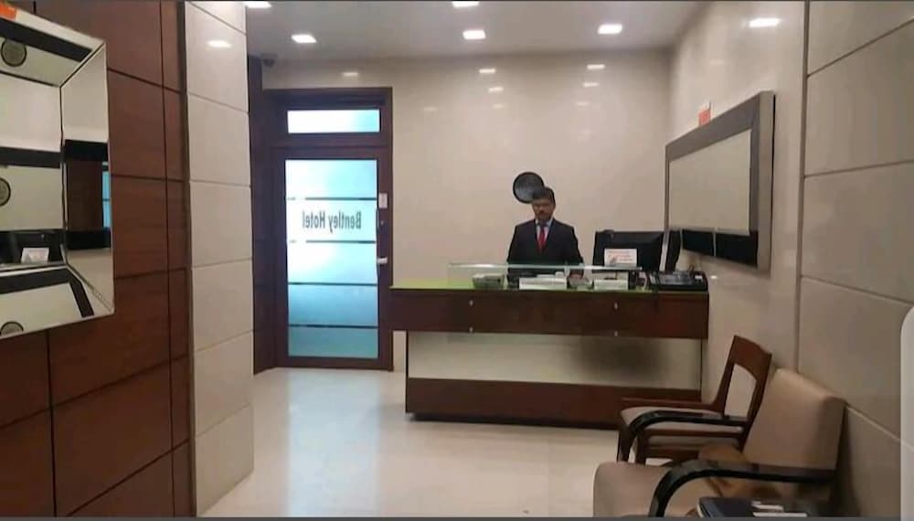 Фото Bentley Hotel Marine Drive