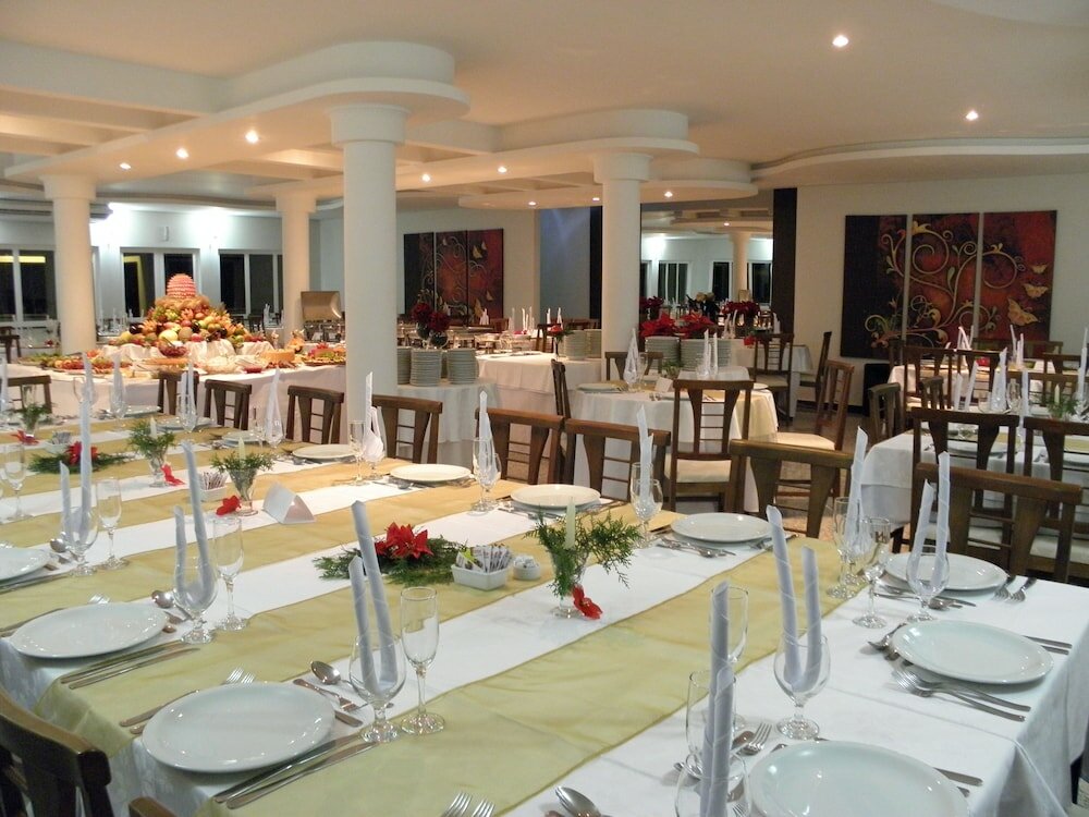 Фото El Shadai Park Hotel