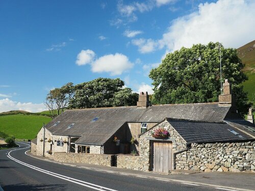 Внешний вид отеля The Wayside and Whisky Barn в Уитбеке, фото 1