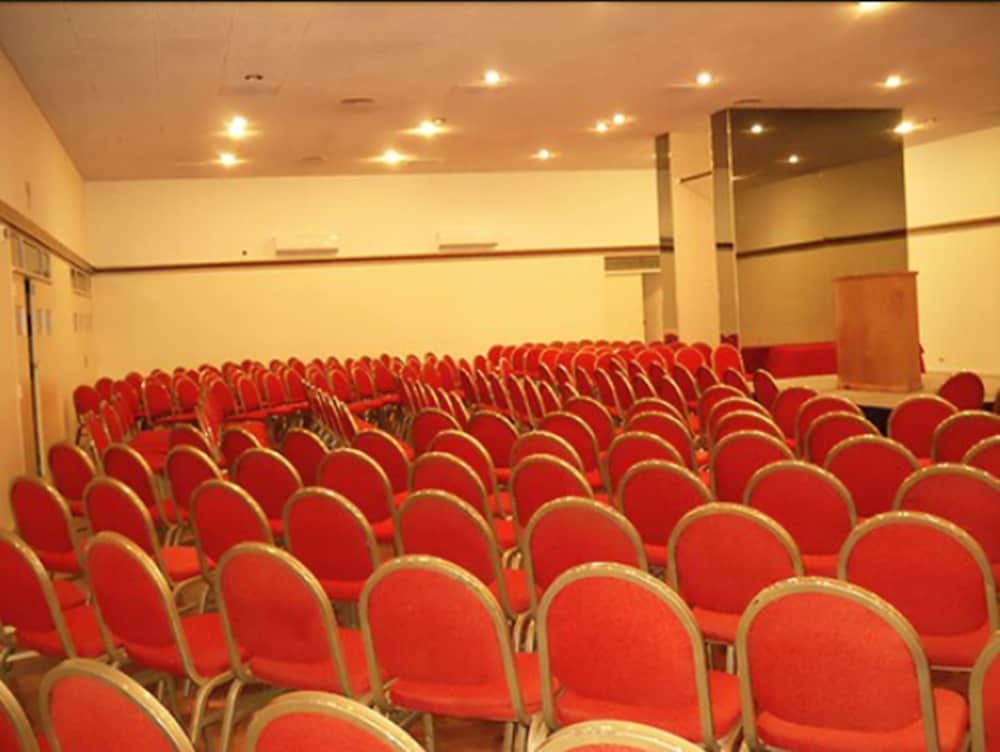 Фото Hotel Alkazar