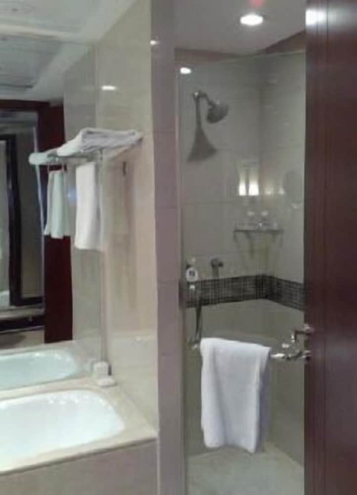 Фото YaoJiang New Century Grand Hotel Zhuji