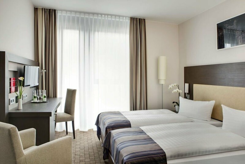 Гостиница IntercityHotel Bonn в Бонне