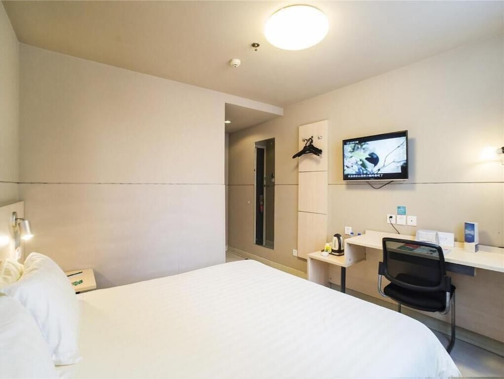 Фото Jinjiang Inn Shenzhen Nanshan Qianhai Road