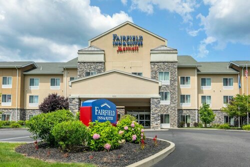 Гостиница Fairfield Inn & Suites by Marriott Slippery Rock