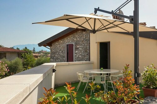 Жильё посуточно Barchi Resort Apartments Suites Villa Castello - Patio Villa Castello