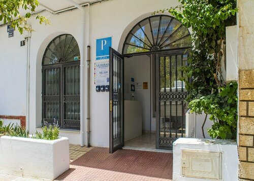 Гостиница La Moraga De Poniente Málaga Hostel в Малаге