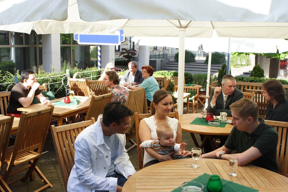 Фото Hotel Schwarzer Bär