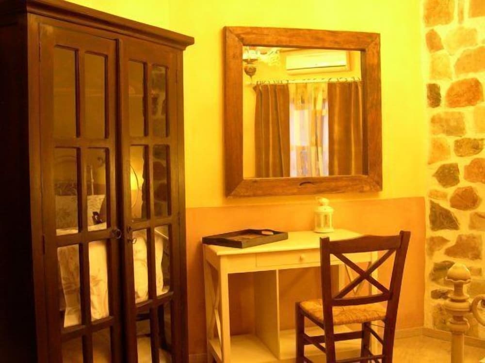 Фото Mythos Guesthouse