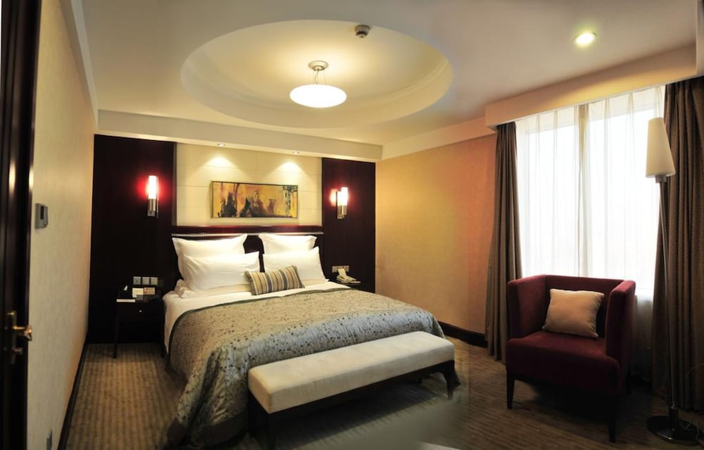 Фото Yun-Zen Century Hotel