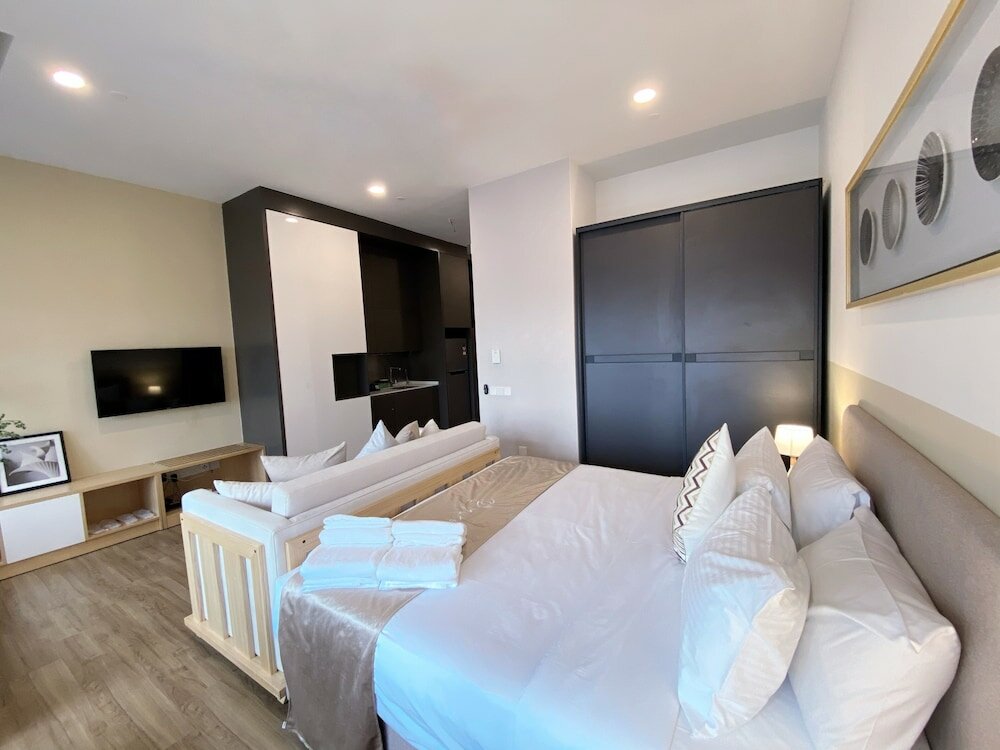 Фото Ceylonz Suites by MyKey Global